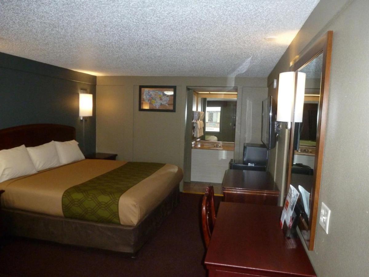 Econo Lodge Pittsburgh I-79 Εξωτερικό φωτογραφία