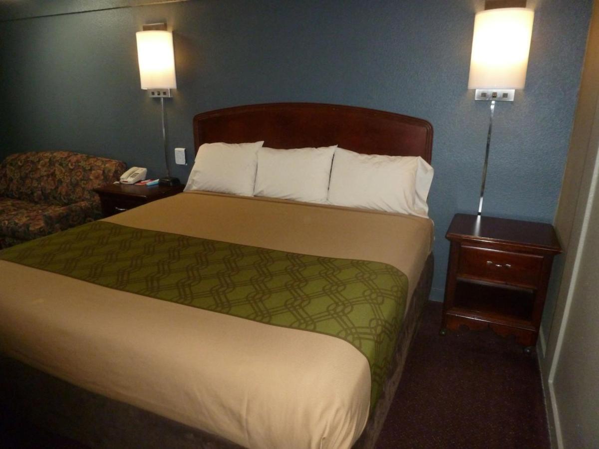 Econo Lodge Pittsburgh I-79 Εξωτερικό φωτογραφία