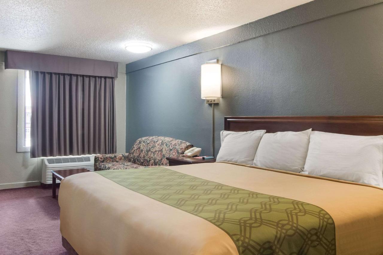 Econo Lodge Pittsburgh I-79 Εξωτερικό φωτογραφία