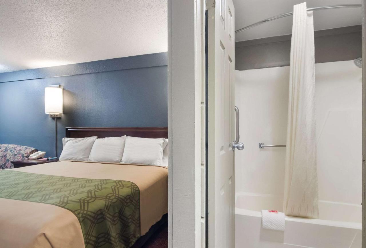 Econo Lodge Pittsburgh I-79 Εξωτερικό φωτογραφία