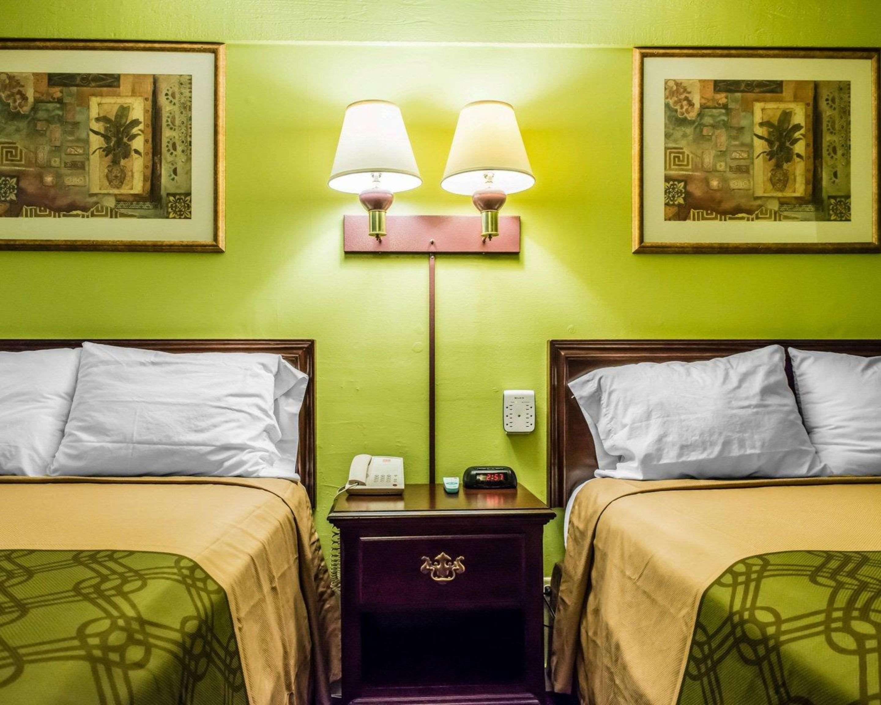 Econo Lodge Pittsburgh I-79 Εξωτερικό φωτογραφία