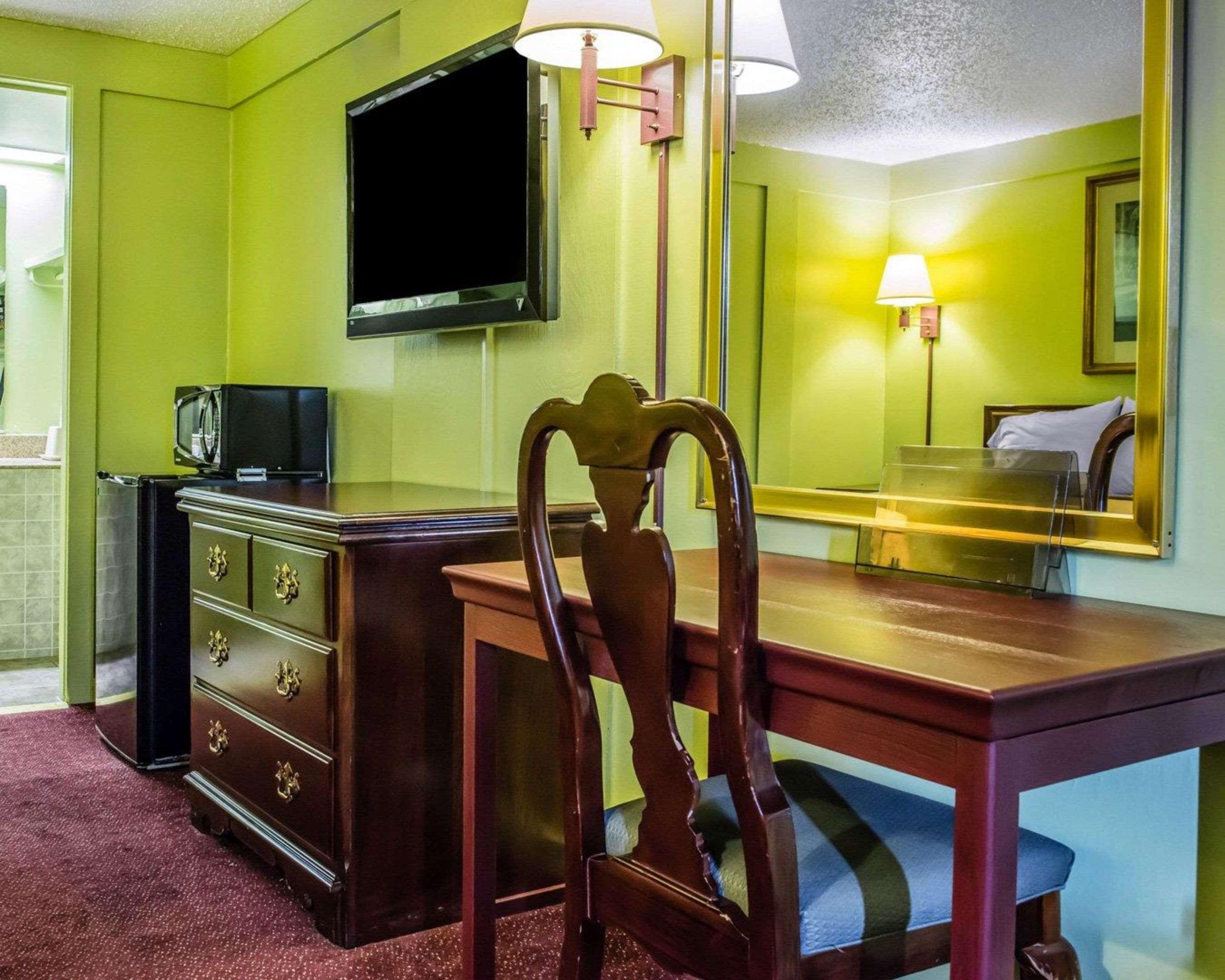 Econo Lodge Pittsburgh I-79 Εξωτερικό φωτογραφία
