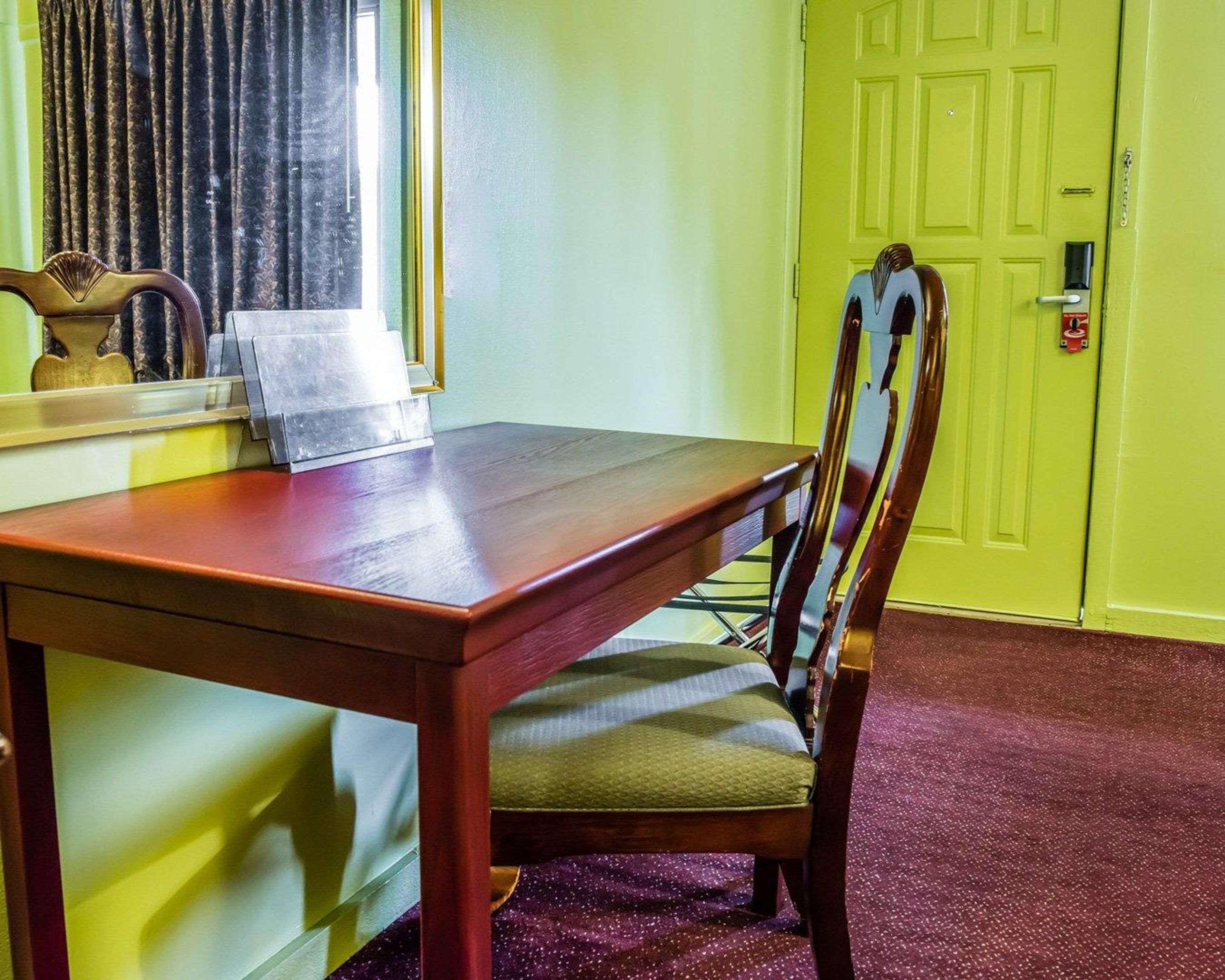 Econo Lodge Pittsburgh I-79 Εξωτερικό φωτογραφία